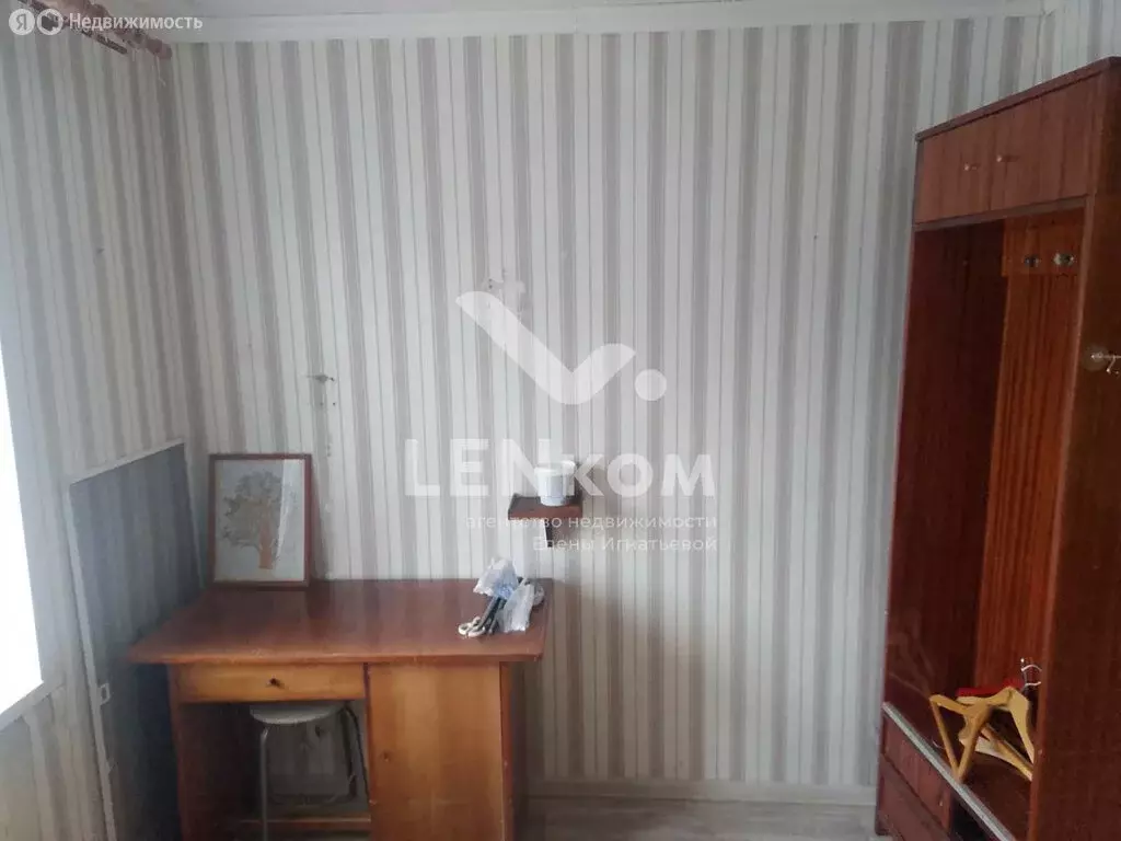 1-комнатная квартира: Ижевск, улица Коммунаров, 355 (12 м) - Фото 0