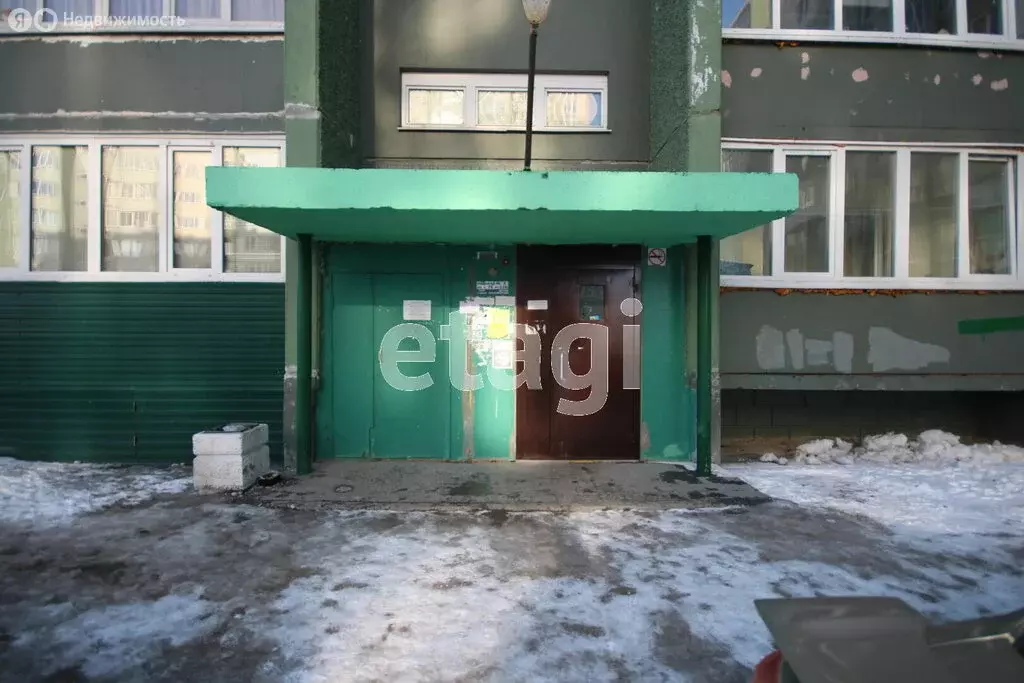 2-комнатная квартира: Новый Уренгой, Сибирская улица, 69 (56.4 м) - Фото 1