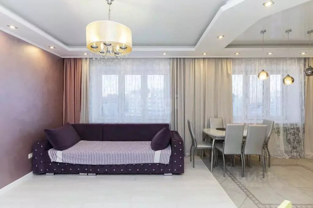 2-к кв. Тюменская область, Тюмень ул. Бориса Житкова, 2к2 (57.6 м) - Фото 1