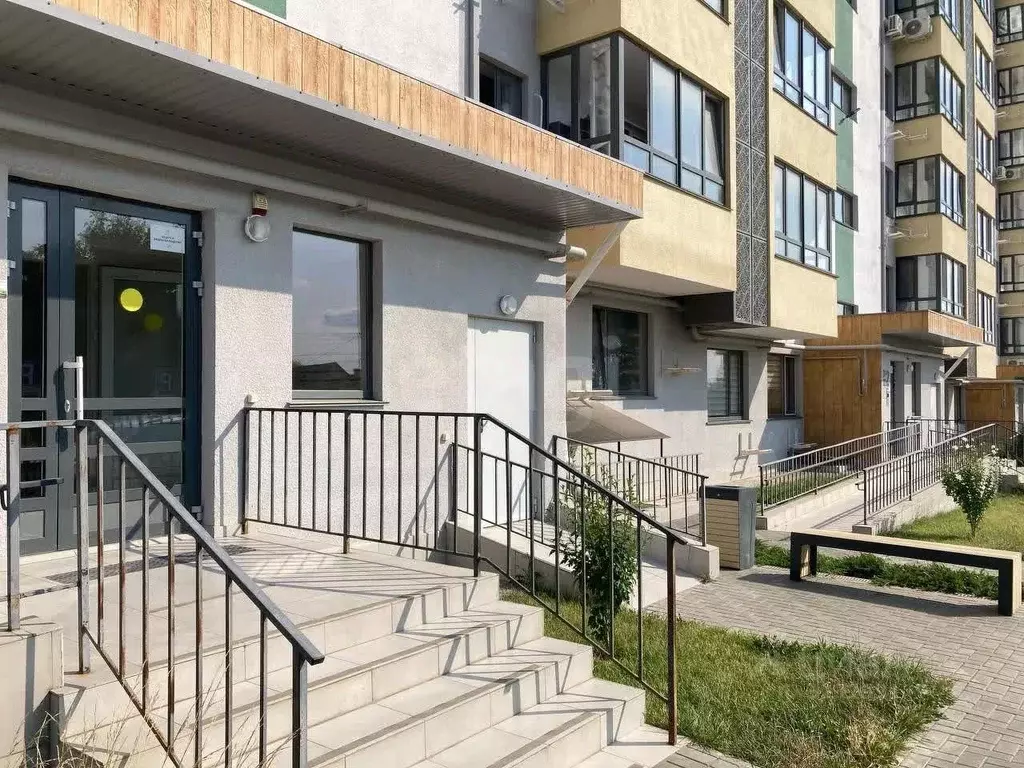 2-к кв. Крым, Симферополь ул. 51-й Армии (56.0 м) - Фото 1