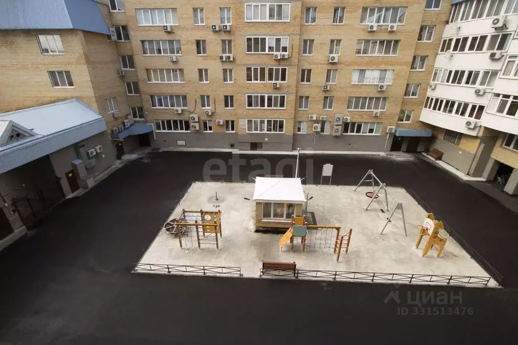 3-к кв. Тюменская область, Тюмень ул. 8 Марта, 2 (122.0 м) - Фото 1