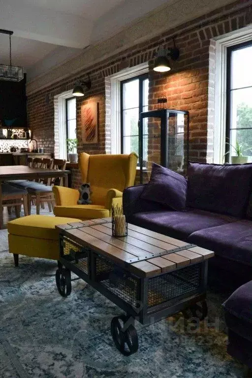 3-к кв. Псковская область, Псков ул. Волкова, 9 (94.0 м) - Фото 1