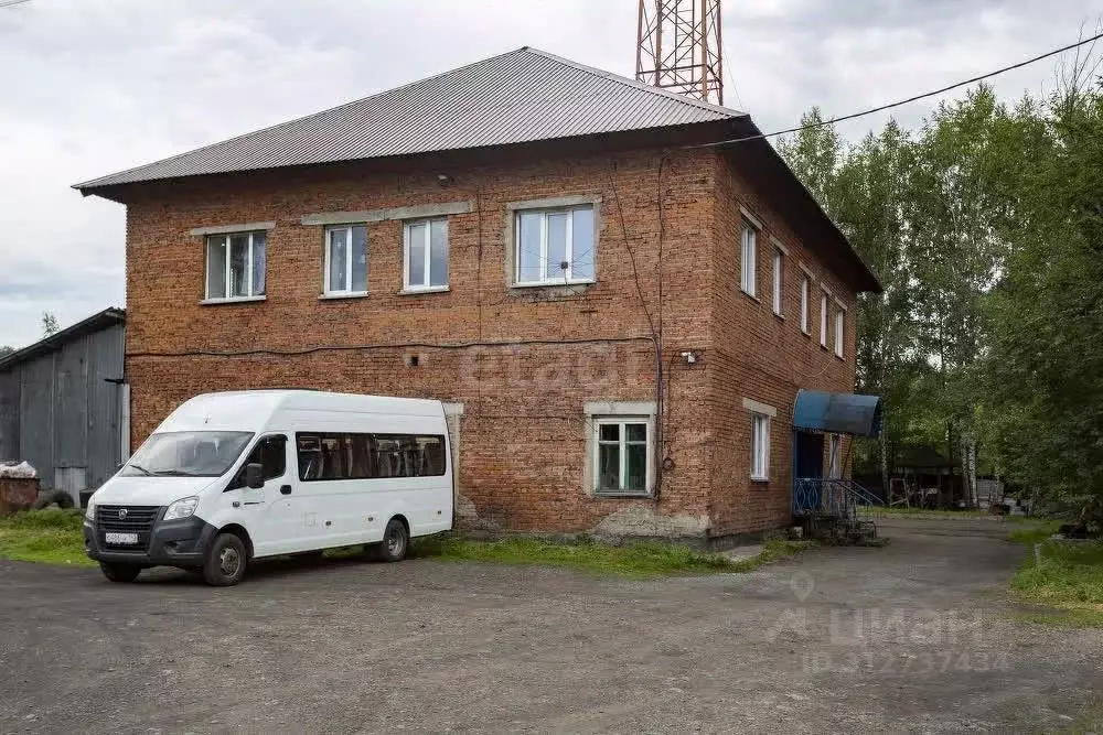 Помещение свободного назначения в Кемеровская область, Калтан ул. ... - Фото 0