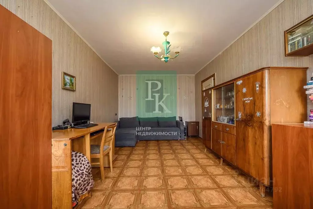 1-к кв. Севастополь просп. Октябрьской Революции, 43 (30.0 м) - Фото 0