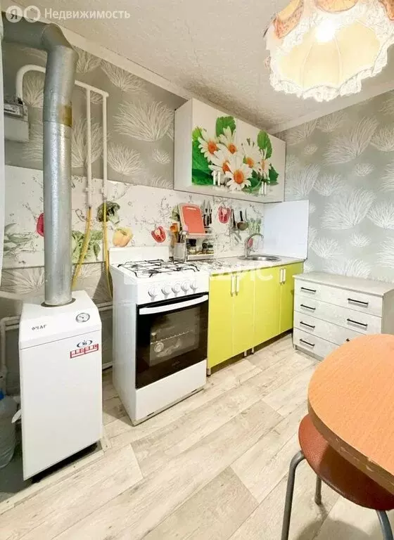 2-комнатная квартира: Пугачев, улица Кутякова, 37/3 (50 м) - Фото 2