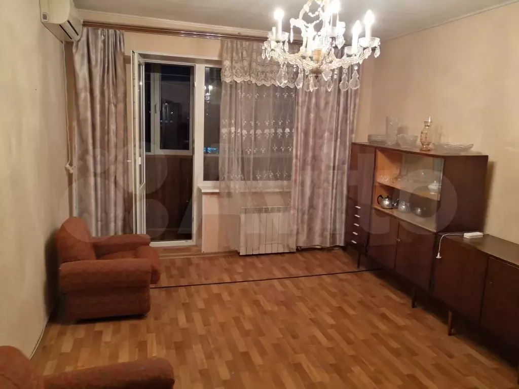 2-к. квартира, 55 м, 6/9 эт. - Фото 1