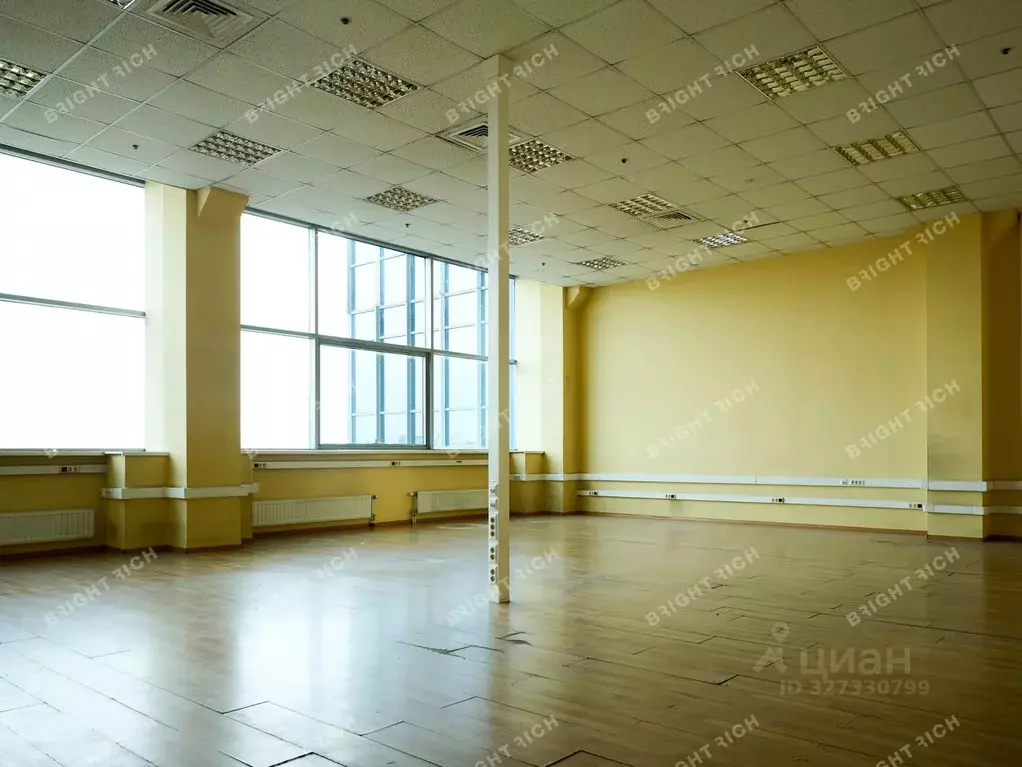 Офис в Санкт-Петербург пл. Конституции, 1 (577 м) - Фото 1