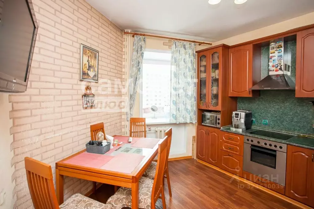 3-к кв. Кемеровская область, Кемерово ул. Юрия Двужильного, 32Б (77.9 ... - Фото 0