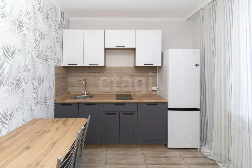 1-к кв. Тюменская область, Тюмень ул. Константина Посьета, 3 (41.0 м) - Фото 1