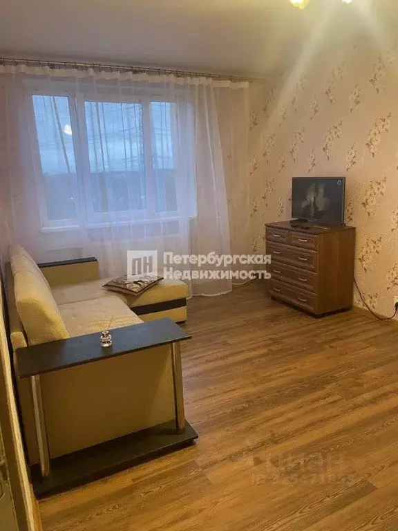 1-к кв. Санкт-Петербург ул. Передовиков, 33К1 (33.8 м) - Фото 1