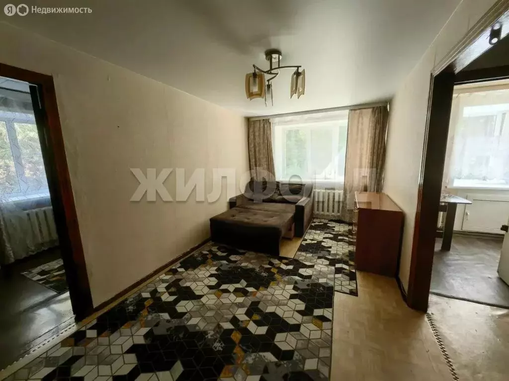2-комнатная квартира: Обь, улица ЖКО Аэропорта, 1 (40 м) - Фото 1