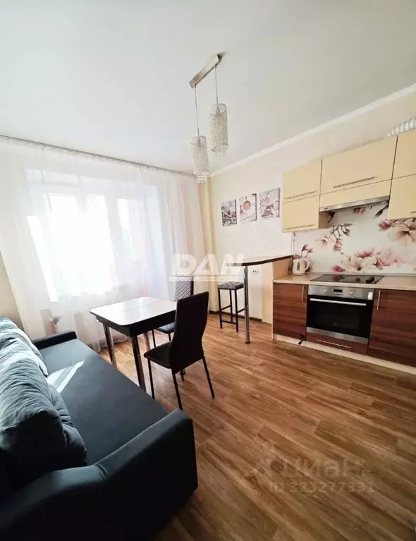 1-к кв. Челябинская область, Челябинск ул. 40-летия Победы, 9 (43.0 м) - Фото 1