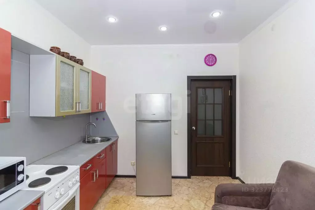 1-к кв. Тюменская область, Тюмень Молодежная ул., 28 (42.2 м) - Фото 1