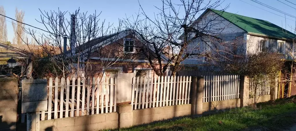 Дом в Крым, Бахчисарайский район, с. Угловое ул. Комарова (85 м) - Фото 1