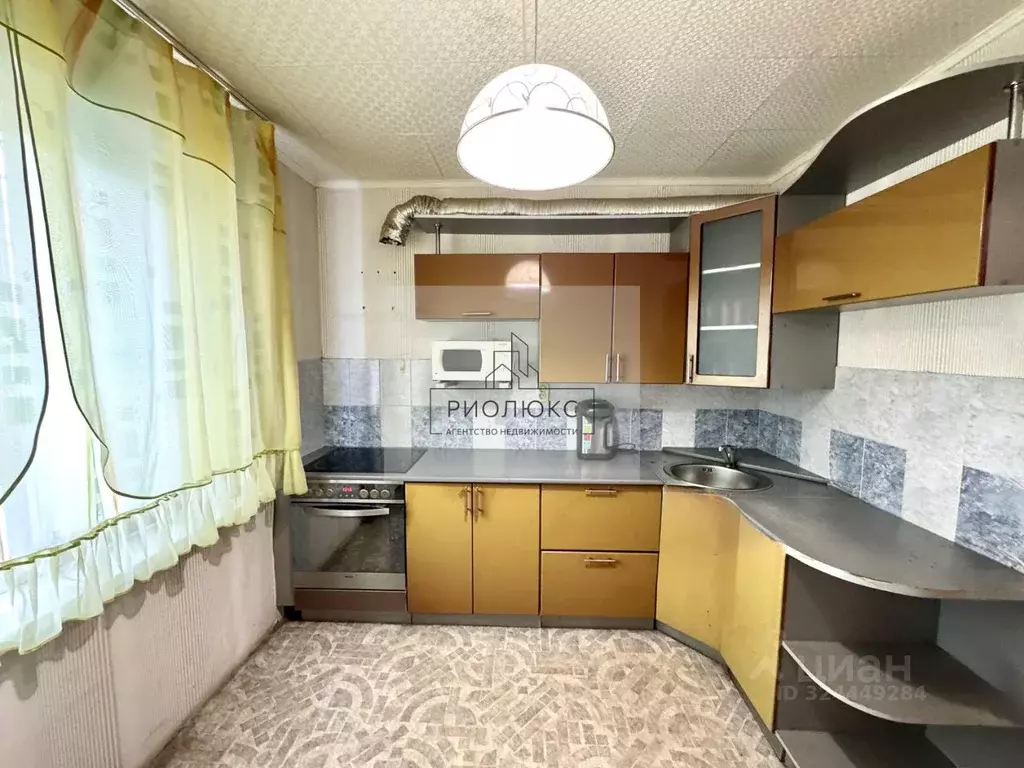 2-к кв. Челябинская область, Челябинск ул. Куйбышева, 35 (51.0 м) - Фото 1