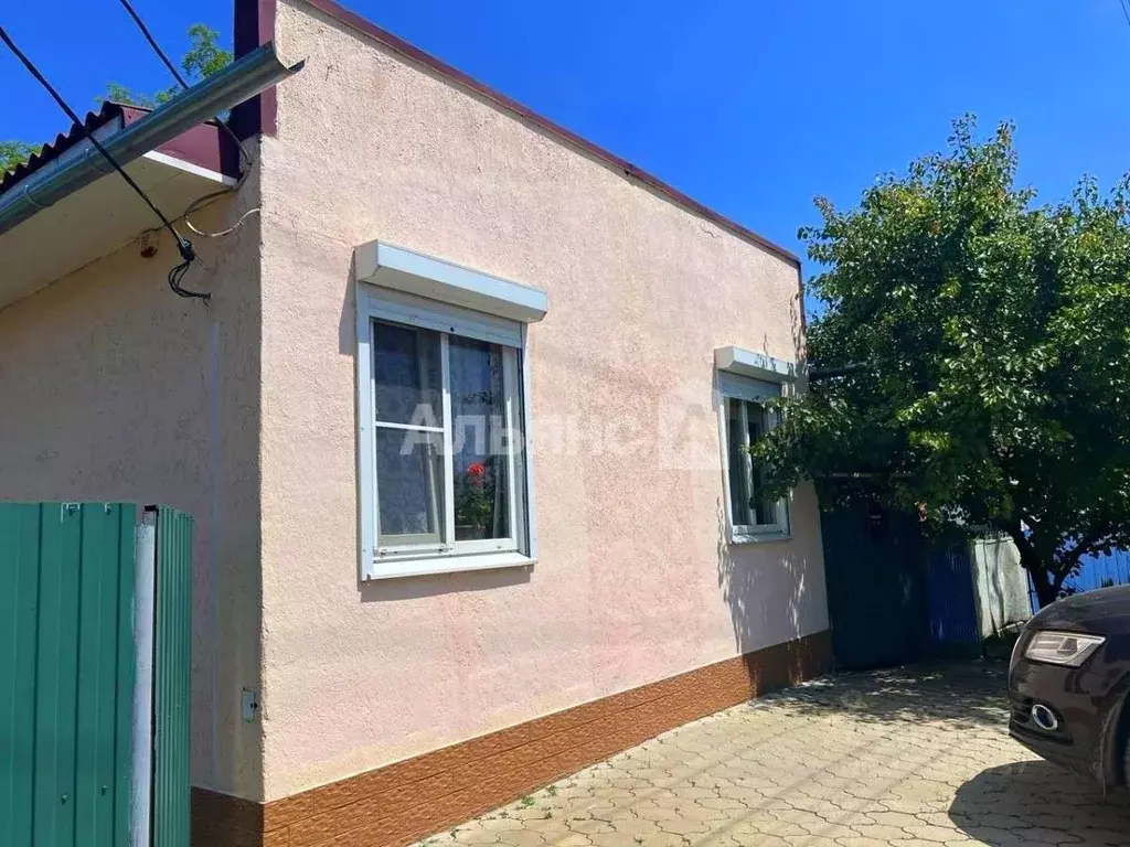 Дом в Краснодарский край, Тимашевский район, Днепровское с/пос, ... - Фото 1