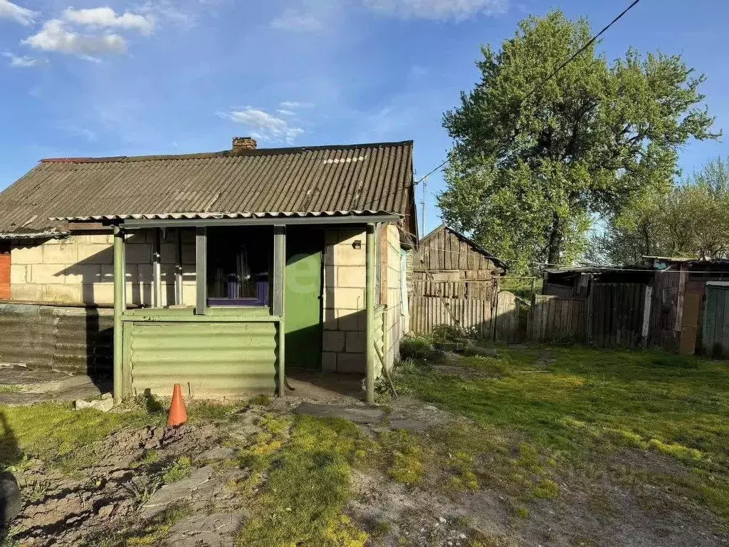 Дом в Брянская область, Жирятинский район, Воробейнское с/пос, д. ... - Фото 2