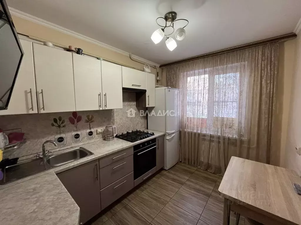 3-к кв. Владимирская область, Владимир ул. Тихонравова, 3 (65.8 м) - Фото 1