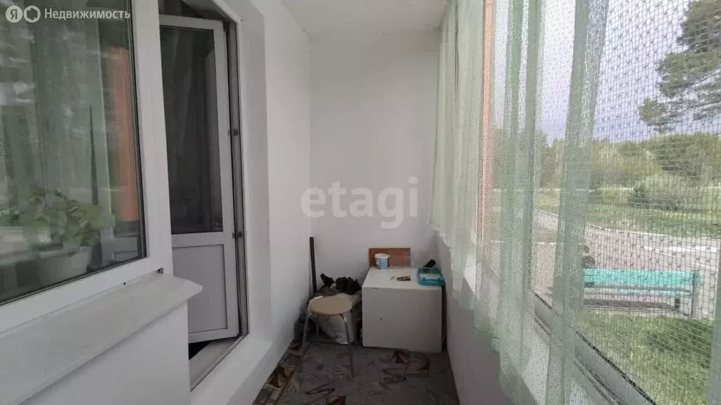 3-комнатная квартира: посёлок городского типа Верхняя Синячиха, ... - Фото 1