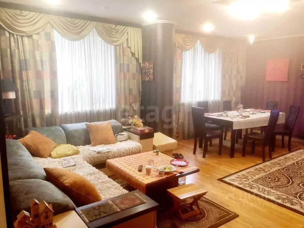 Дом в Псковская область, Печоры Прибалтийское ш., 3 (247 м) - Фото 1