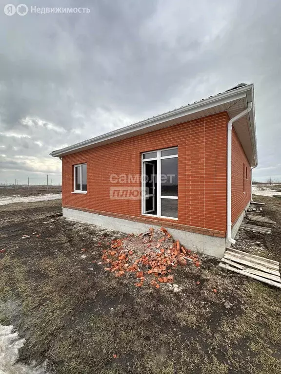 Дом в село Большие Салы, улица Чапчахова (110 м) - Фото 2