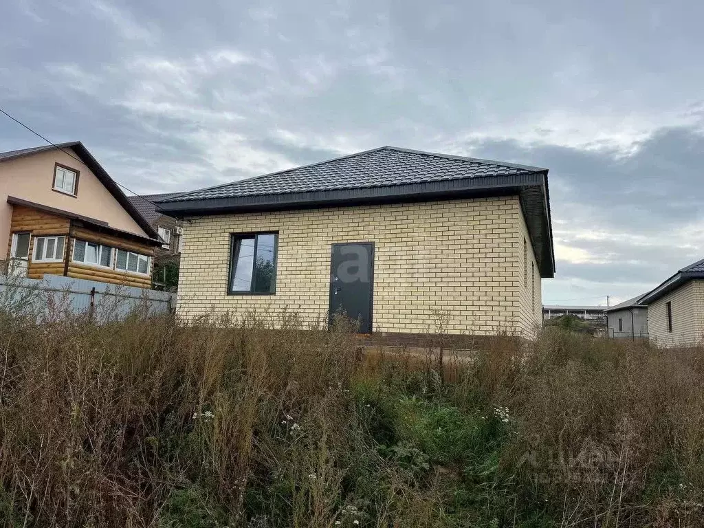 Дом в Башкортостан, Уфа городской округ, с. Нагаево, 5-й кв-л  (8 м) - Фото 0