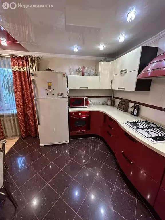 2-комнатная квартира: Вологда, Ленинградская улица, 136 (71.3 м) - Фото 2