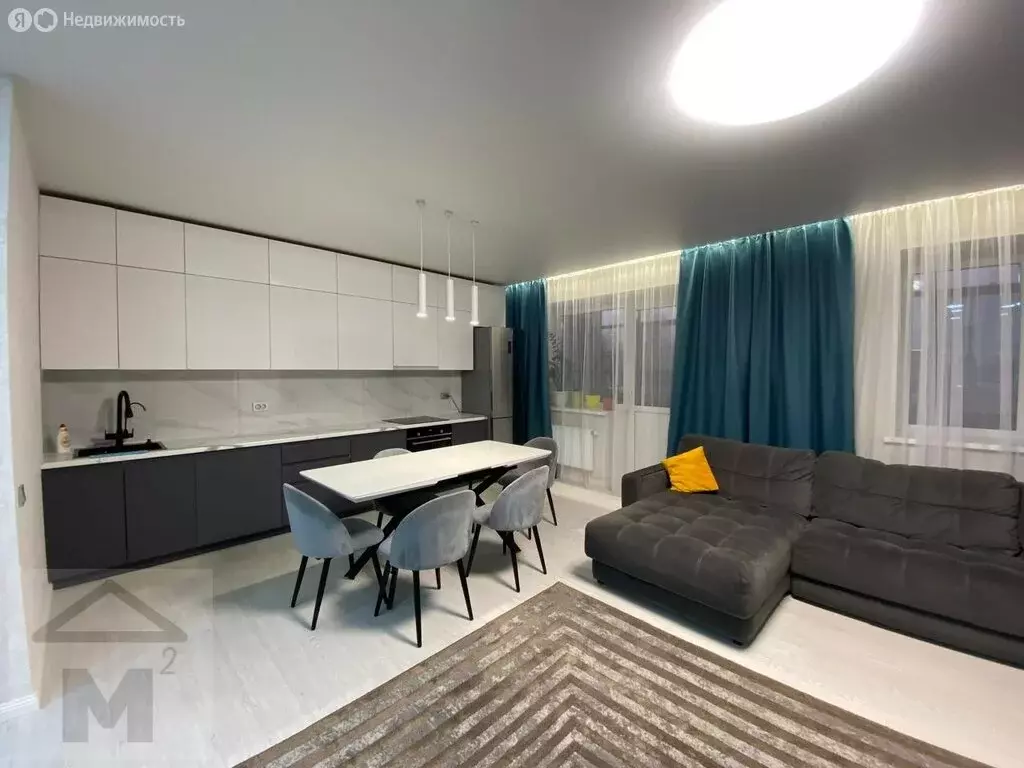 4-комнатная квартира: Абакан, улица Генерала Тихонова, 2 (100 м) - Фото 0