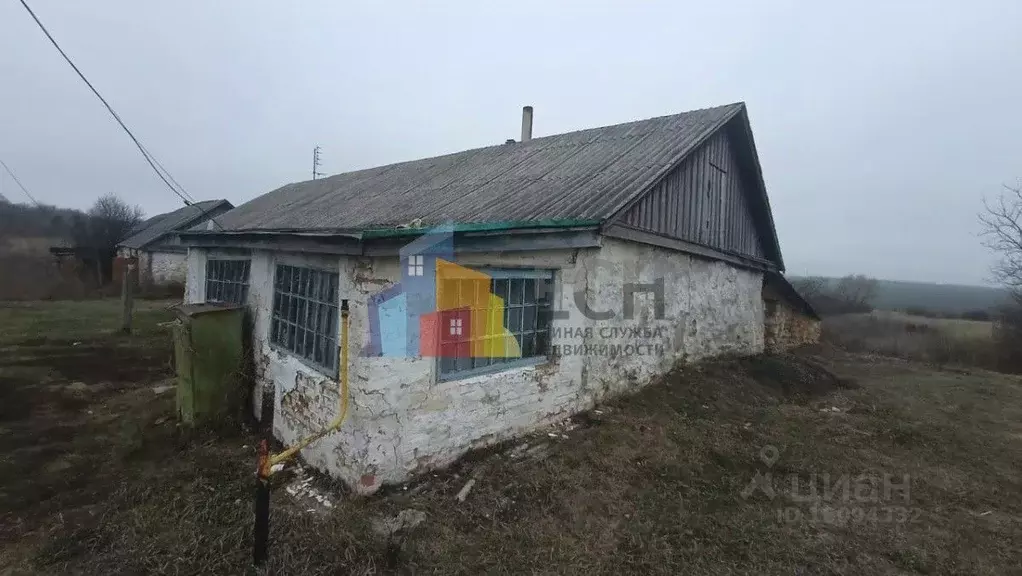 Дом в Тульская область, Кимовский район, Епифанское с/пос, с. ... - Фото 1