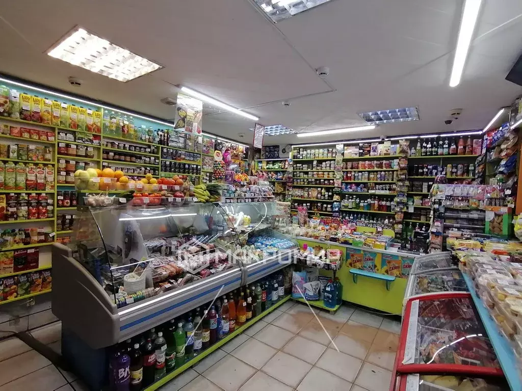 Торговая площадь в Кировская область, Киров ул. Владимирская, 140 (42 ... - Фото 2