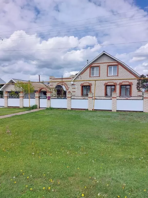 Дом в Самарская область, Ставропольский район, с. Верхнее Санчелеево ... - Фото 1