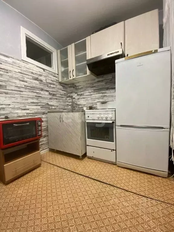 2-к кв. Тюменская область, Тюмень Ставропольская ул., 17 (30.0 м) - Фото 1