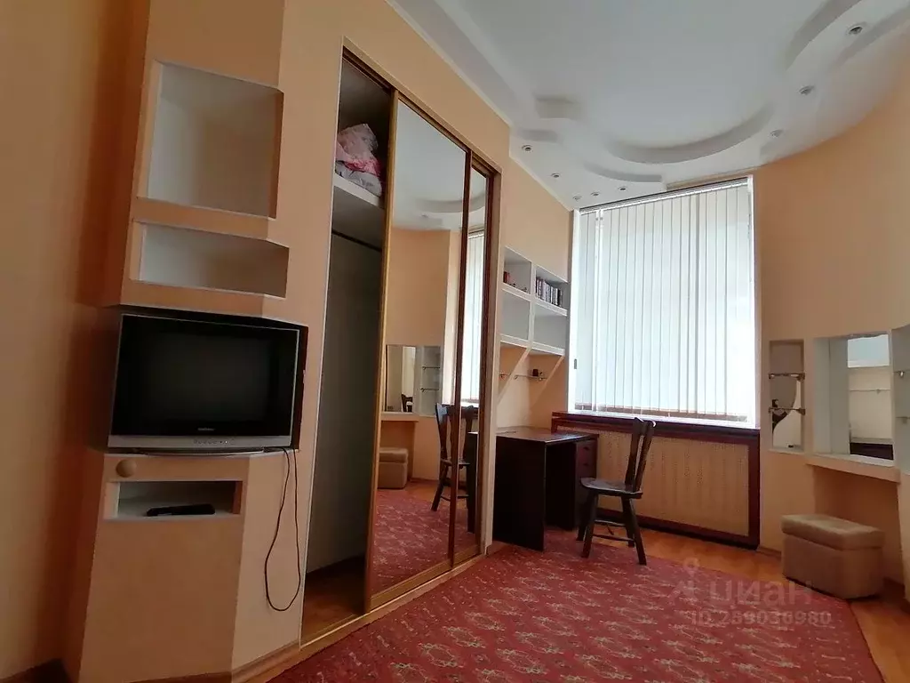 Комната Санкт-Петербург, Санкт-Петербург, Колпино Павловская ул., 17 ... - Фото 1