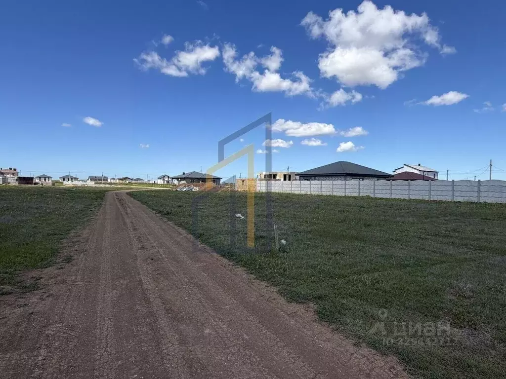 Участок в Крым, Сакский район, Уютненское с/пос ул. Луначарского (6.0 ... - Фото 1