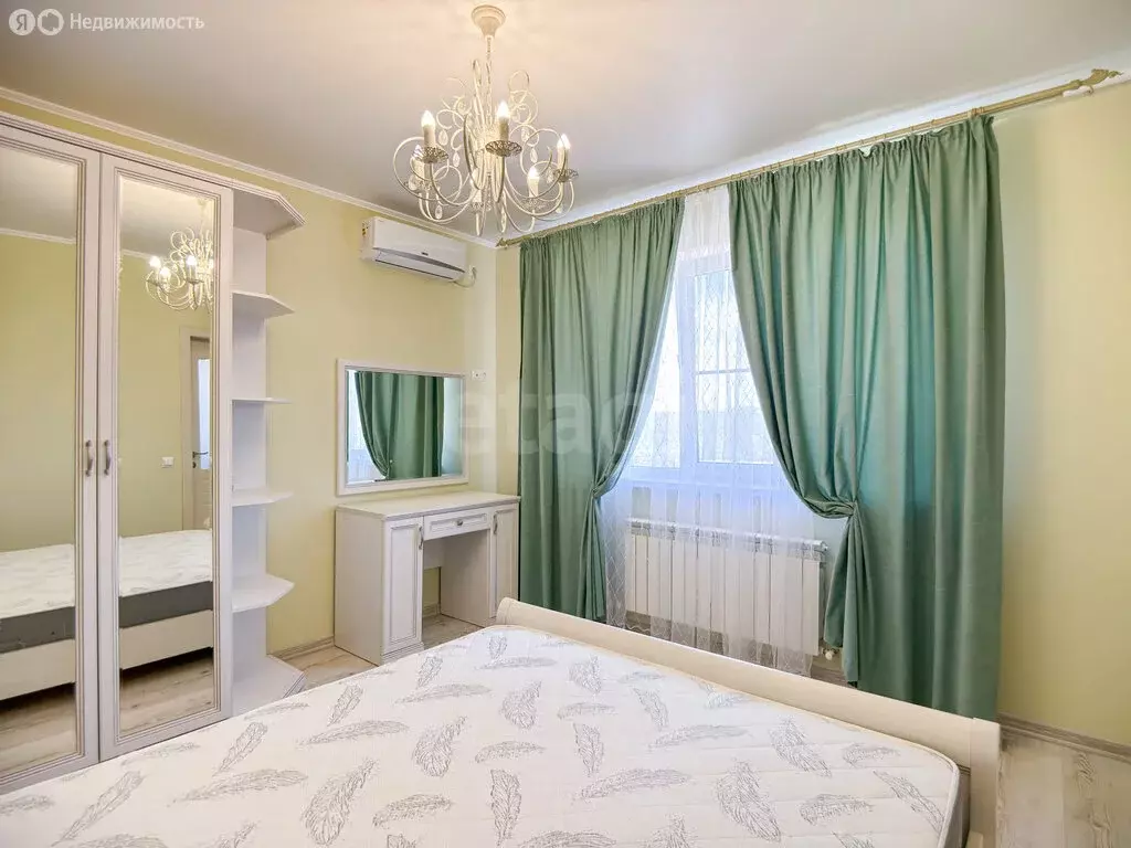Дом в село Сукко, Фисташковая улица (260 м) - Фото 1