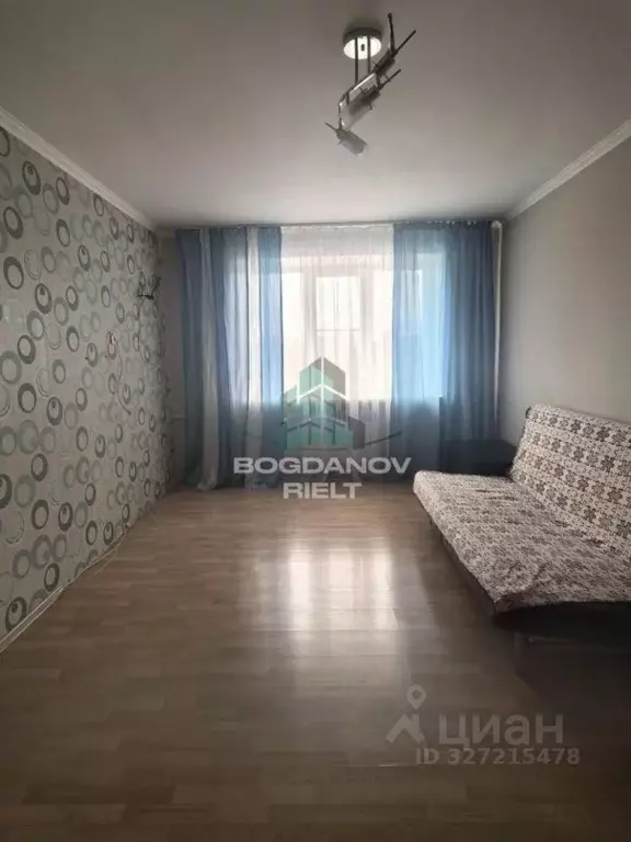 1-к кв. Омская область, Омск Заозерный мкр, ул. Глинки, 3 (32.0 м) - Фото 1