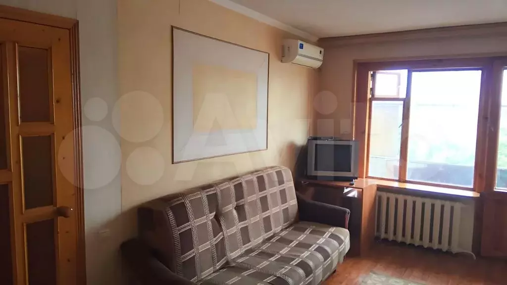 1-к. квартира, 30 м, 5/5 эт. - Фото 0