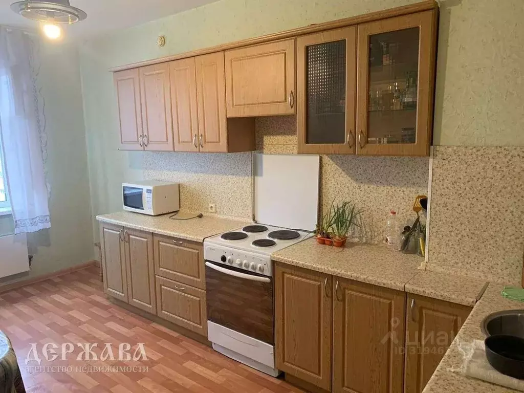 3-к кв. Белгородская область, Старый Оскол Северный мкр, 34 (64.0 м) - Фото 1