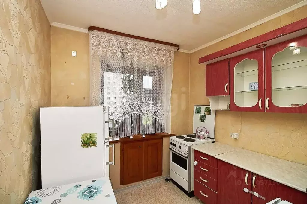 2-к кв. Тюменская область, Тюмень ул. Кирова, 23 (42.0 м) - Фото 2