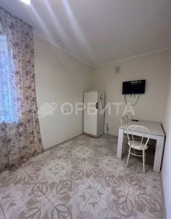 1-к кв. Тюменская область, Тюмень Пролетарская ул., 111 (45.7 м) - Фото 2