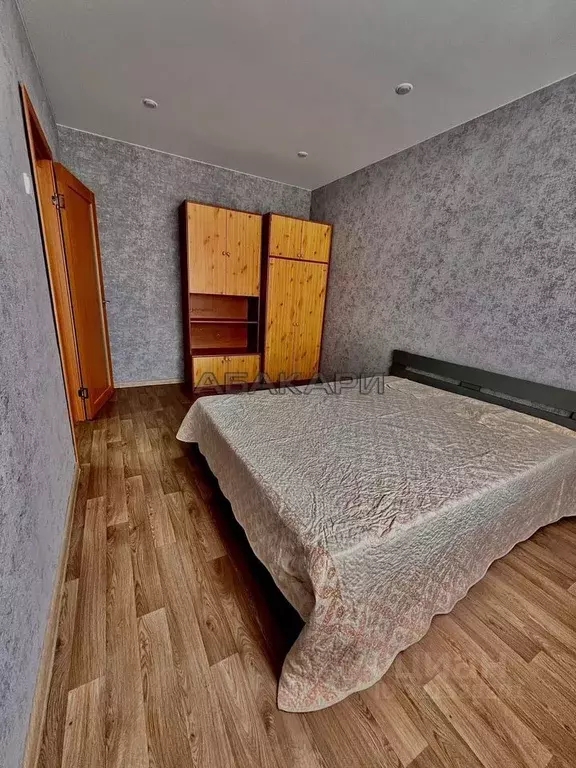 2-к кв. Красноярский край, Красноярск Взлетка мкр, ул. Батурина, 5 ... - Фото 1
