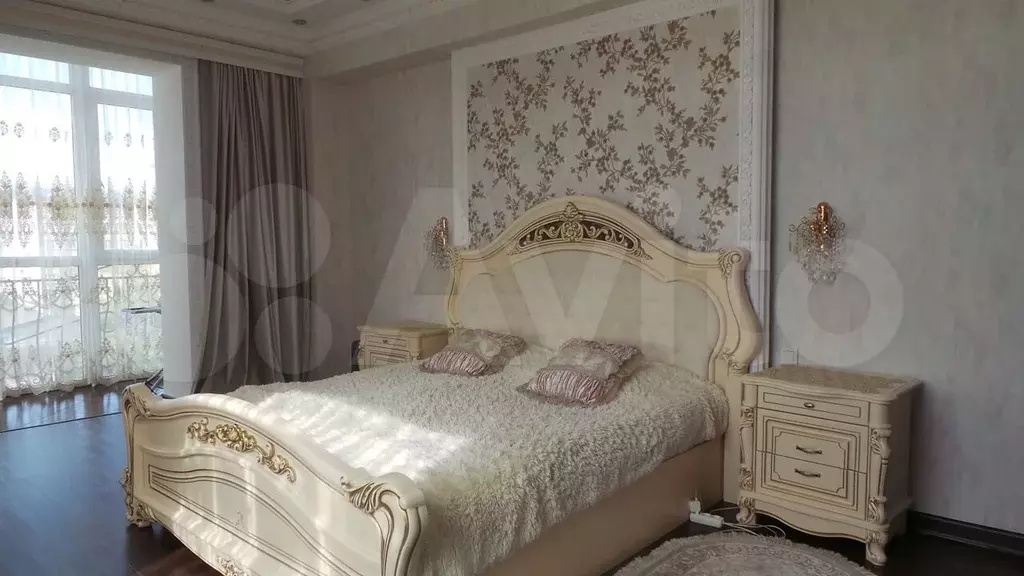 3-к. квартира, 150 м, 5/11 эт. - Фото 0