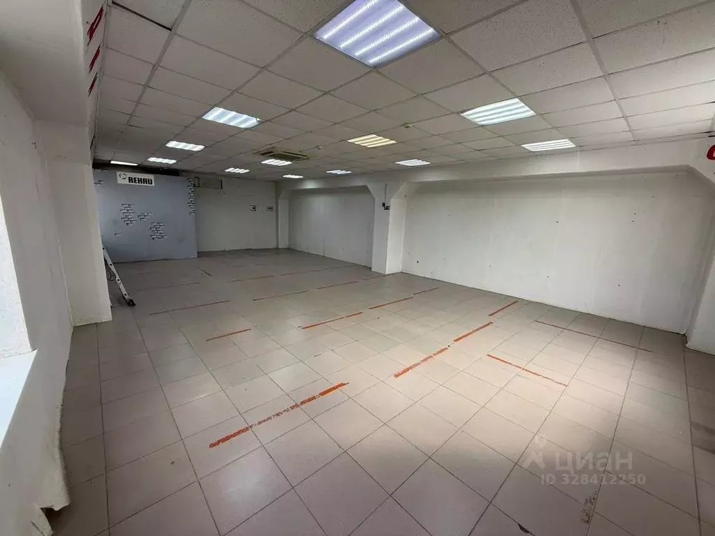 Помещение свободного назначения в Краснодарский край, Крымск ул. ... - Фото 2