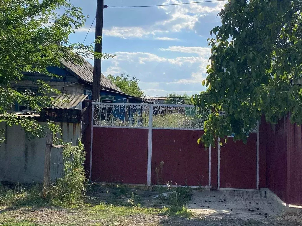 Дом в Ростовская область, Каменск-Шахтинский Лиховской мкр, пер. ... - Фото 1
