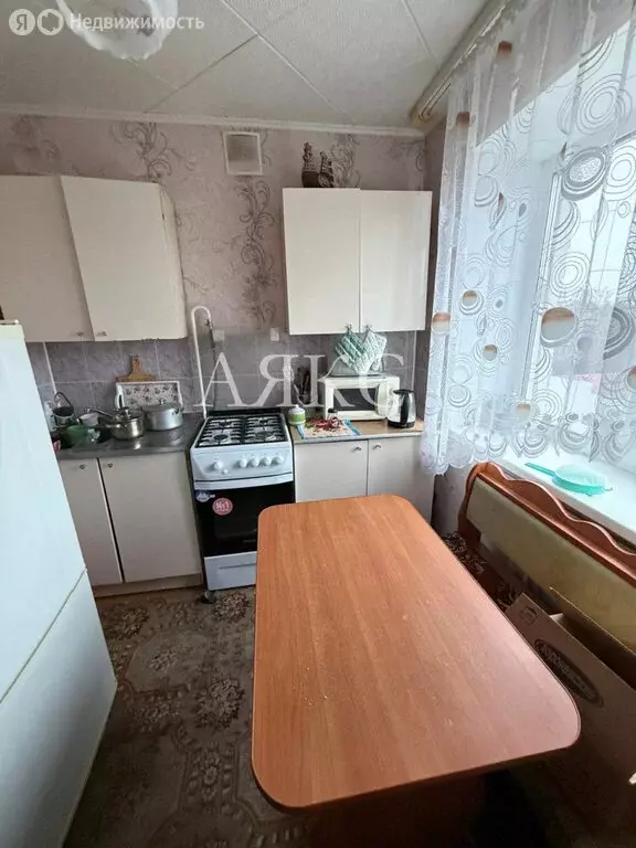 2-комнатная квартира: Ишимбай, улица Губкина, 45 (42.7 м) - Фото 1