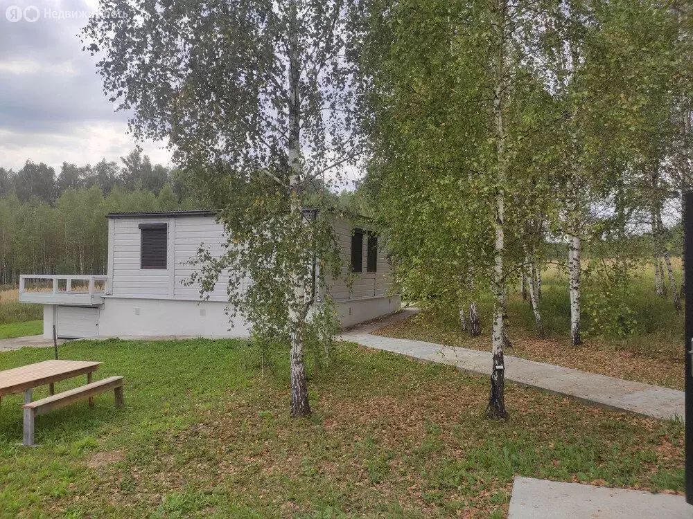 Участок в Тульская область, городской округ Алексин, деревня Лужки, ... - Фото 0