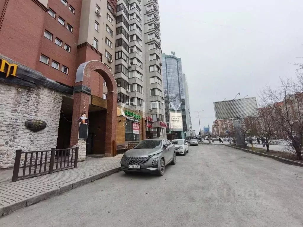 Помещение свободного назначения в Тюменская область, Тюмень ул. 50 лет ... - Фото 2