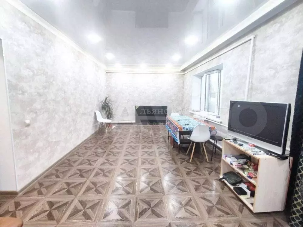 Дом 100 м на участке 6 сот. - Фото 0