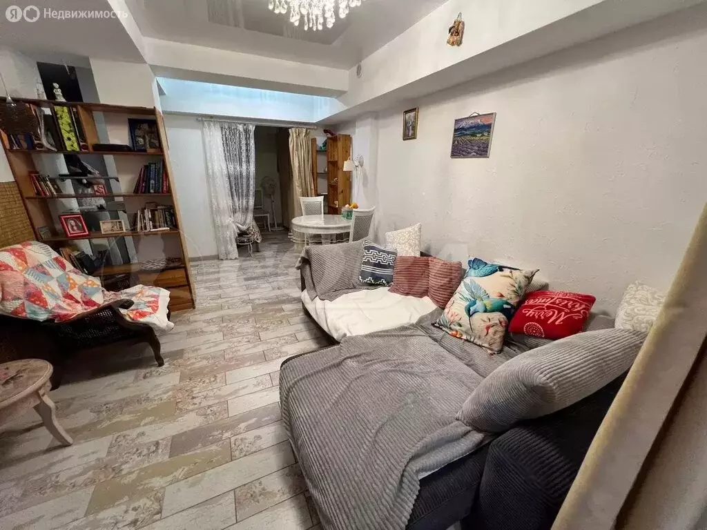 3-комнатная квартира: Сочи, микрорайон Новый Сочи, Клубничная улица, ... - Фото 2