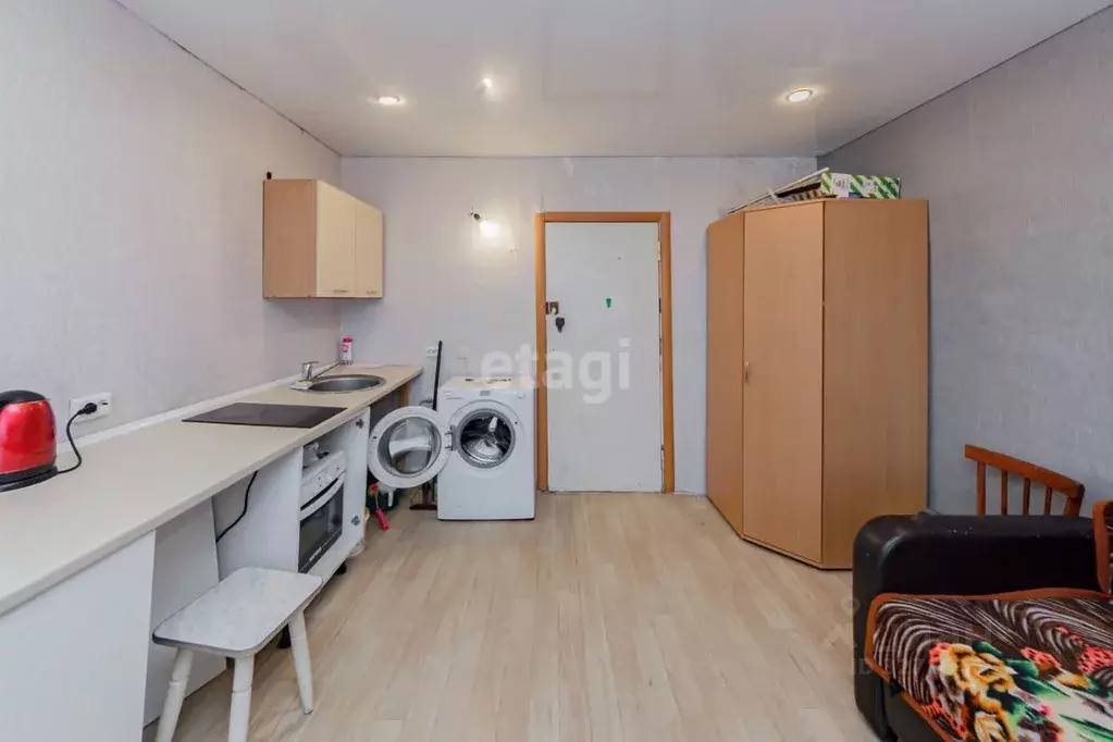 Комната Тюменская область, Тюмень Олимпийская ул., 15 (13.5 м) - Фото 1